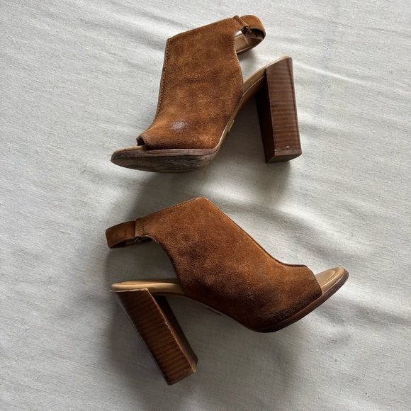 Michael Kors Berkley Black Leather Platform Peep Toe Heels 38/7.5 - Picture 2 of 12